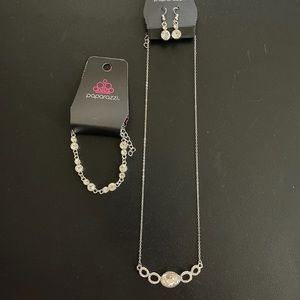 Paparazzi Necklace and Bracelet Set, Silver